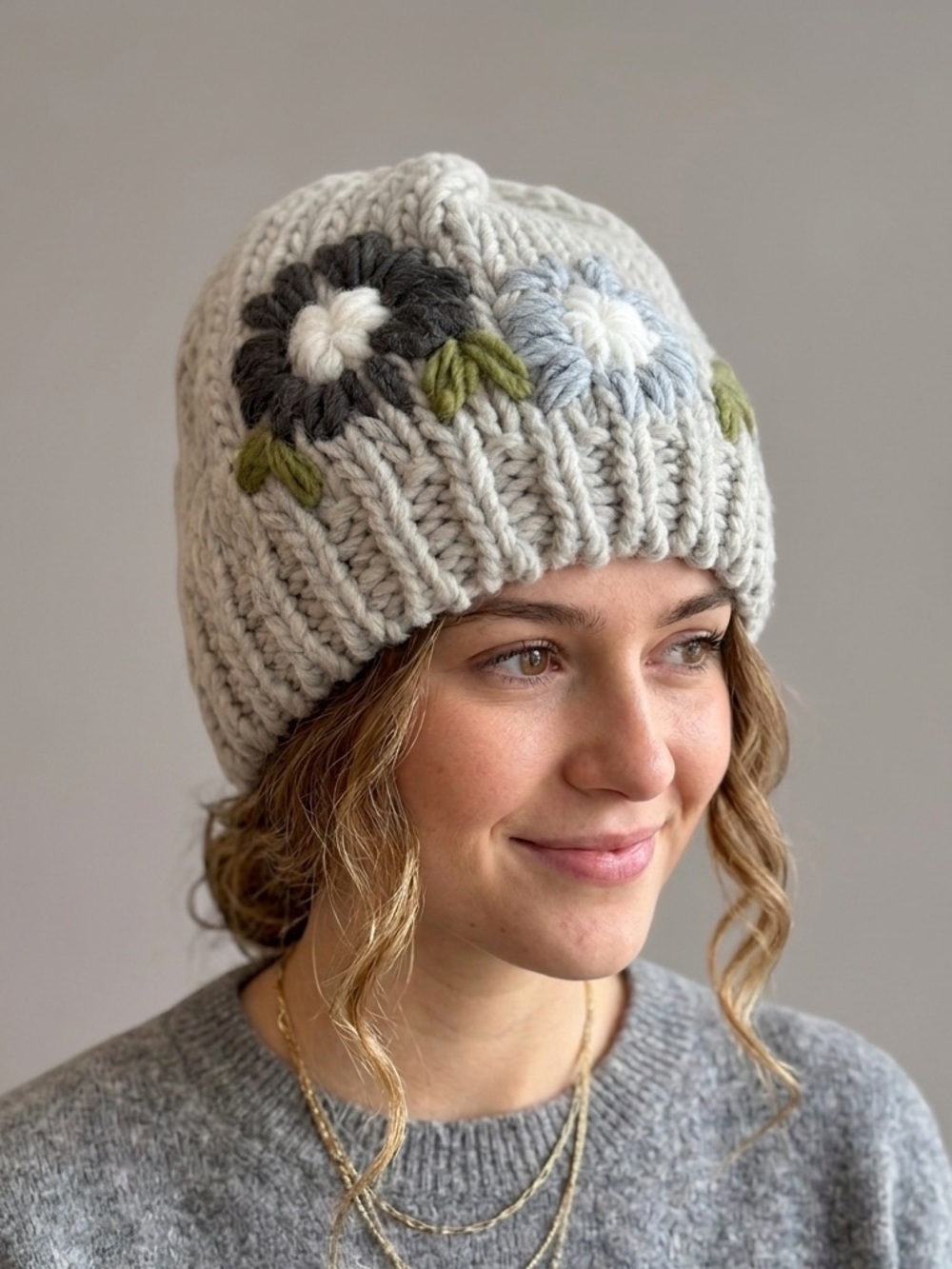 GELSO BIANCO Knit Boho Floral Beanie OS Gray Multi $65 Retail NWT